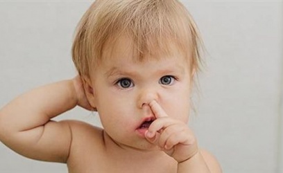 【育兒常識】為何孩子喜歡挖鼻孔？